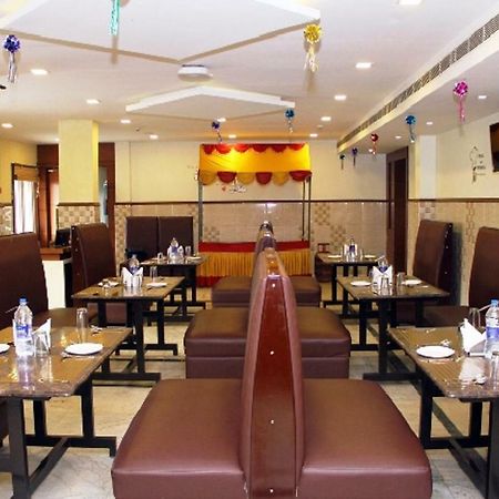 Poppys S.E.T Residency Hotel Kumbakonam Ngoại thất bức ảnh